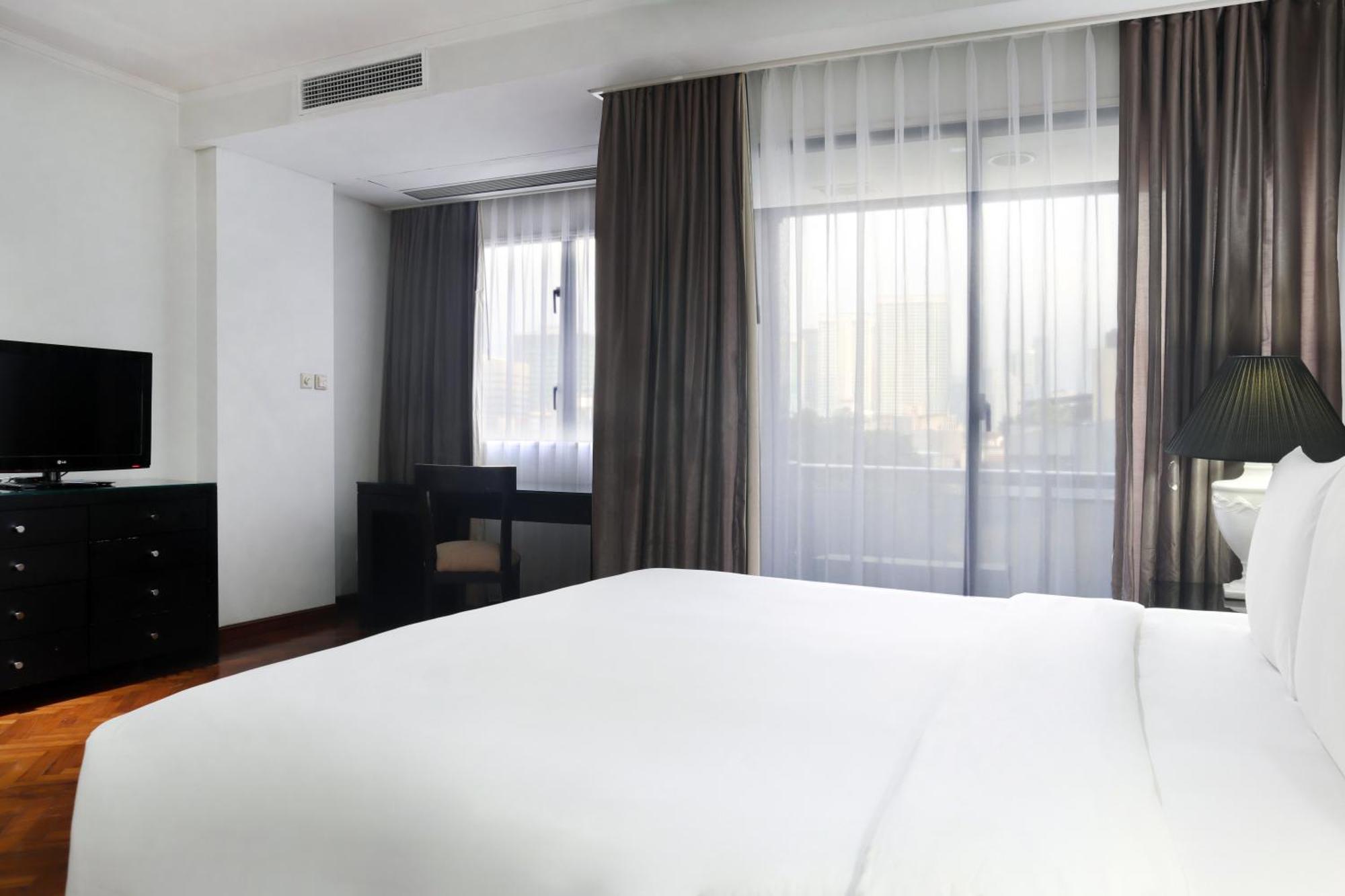 Oakwood Suites Kuningan Jakarta Kültér fotó
